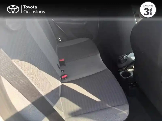 Toyota Aygo 1.0 vvt-i 72ch x-play 5p pack style car play — photo 7