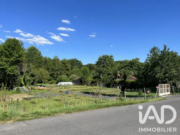 Terrain 7382 m²