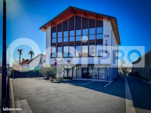 Bureau 39 m²