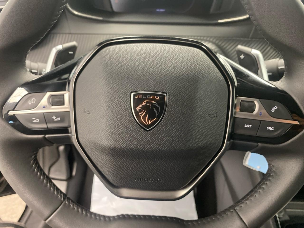 Peugeot 208 hybrid 110 ch e-dcs6 allure — photo 17
