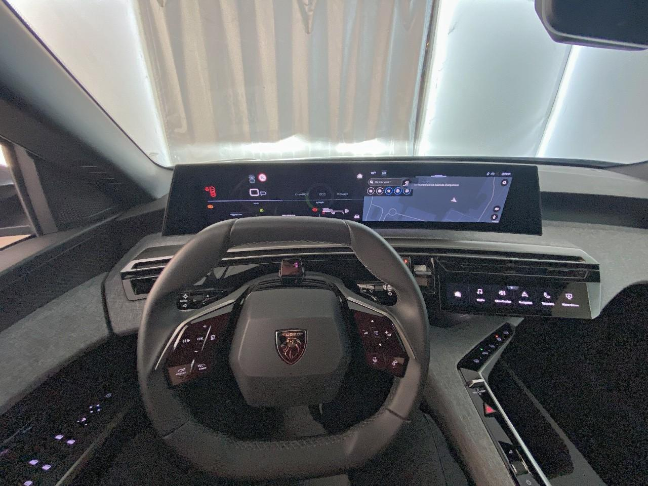 Peugeot 5008 hybrid 145 ch e-dcs6 allure — photo 12