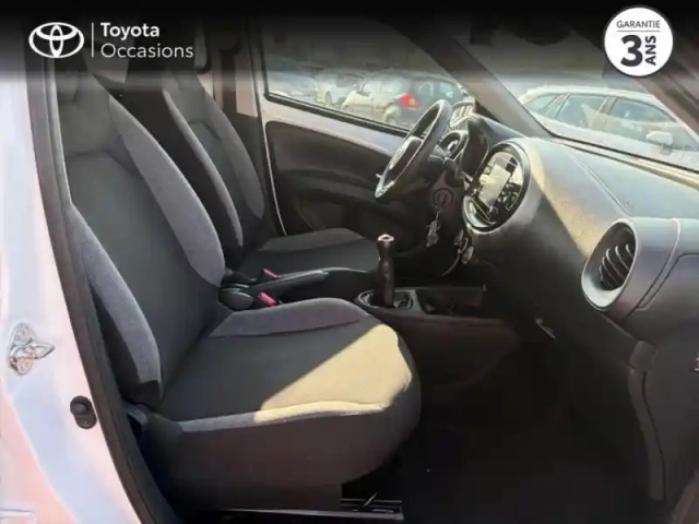 Toyota Aygo X 1.0 vvt-i 72ch dynamic my23 — photo 6