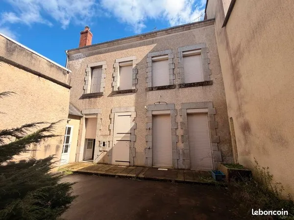 Maison 8 pièces 210 m²