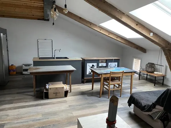 Grande maison avec dépendances