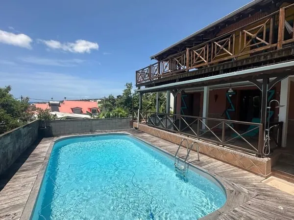 Maison 5 pièces 200 m²