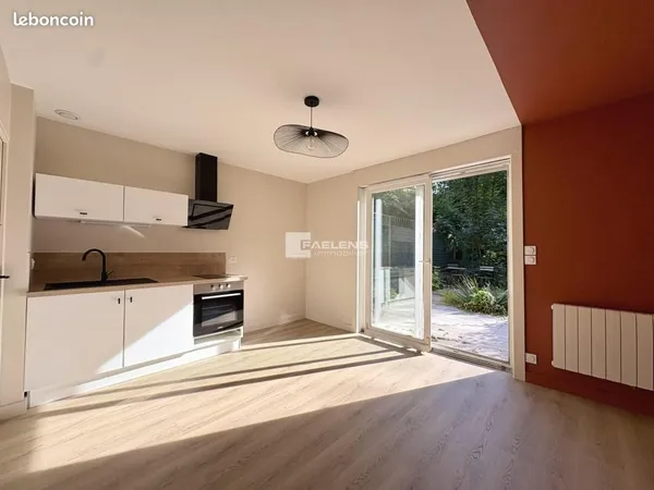 Studio 1 pièce 22 m²
