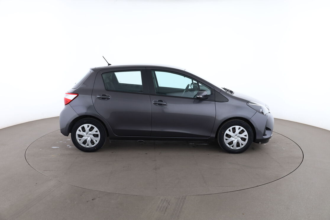 Toyota Yaris 1.0 VVT-i Active — photo 6