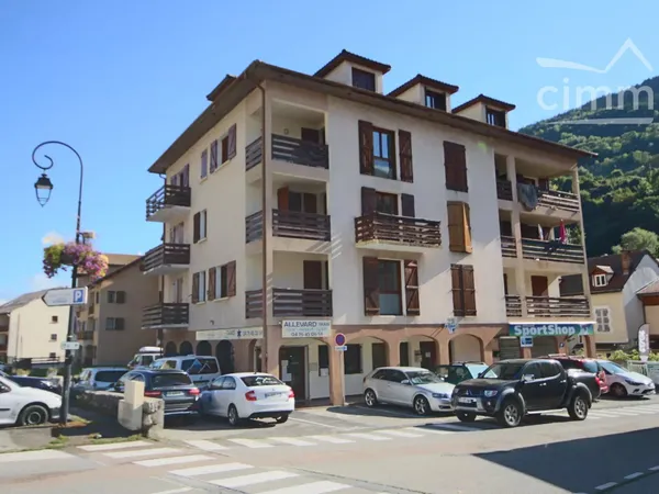 LOCATION ALLEVARD CENTRE VILLE LOCAL COMMERCIAL