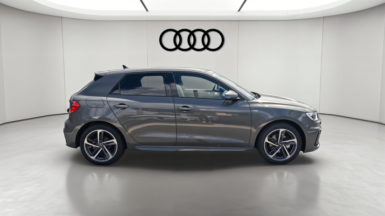 Audi A1 Sportback 30 TFSI 116 ch S tronic 7 — photo 6