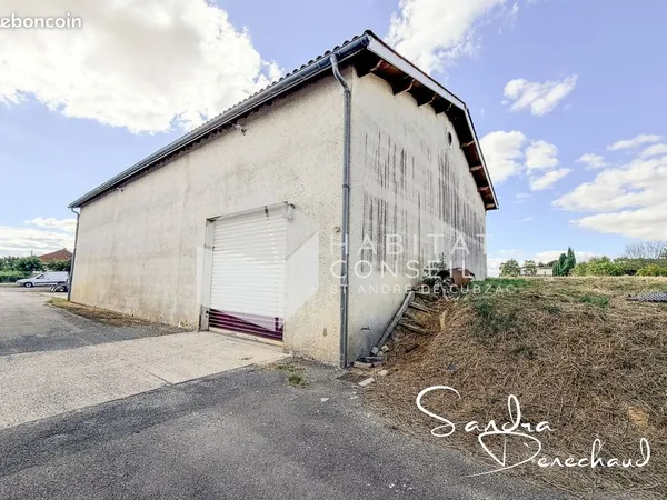 Local 300 m² Lansac