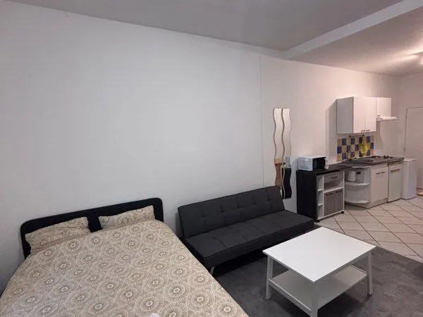 Location studio meublé rénové - Proche NEOMA, Sciences Po et centre-ville
