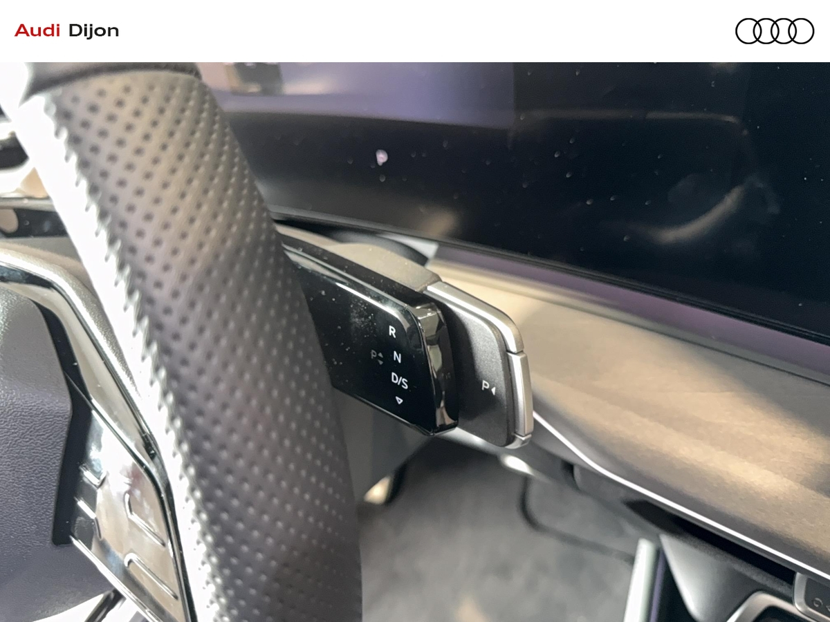 Audi Q3 e-hybrid 272 ch S tronic 6 — photo 19