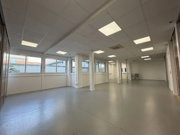BIARRITZ SAINT-MARTIN LOCAL PROFESSIONNEL/COMMERCIAL 80M2