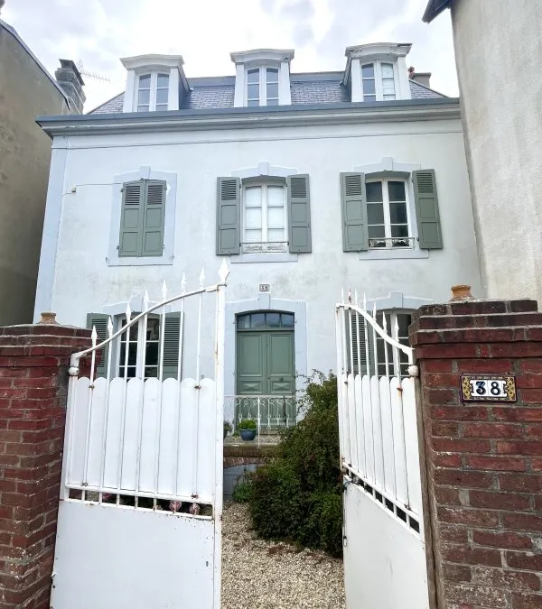 Photo 1