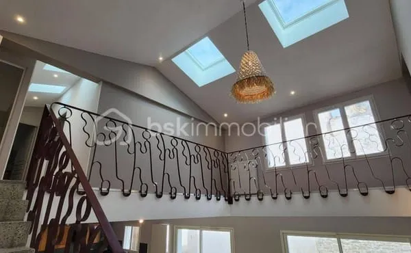 Maison 5 pièces 144 m²