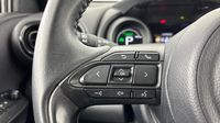 Toyota Yaris 116h Design 5p MY22 — photo 25