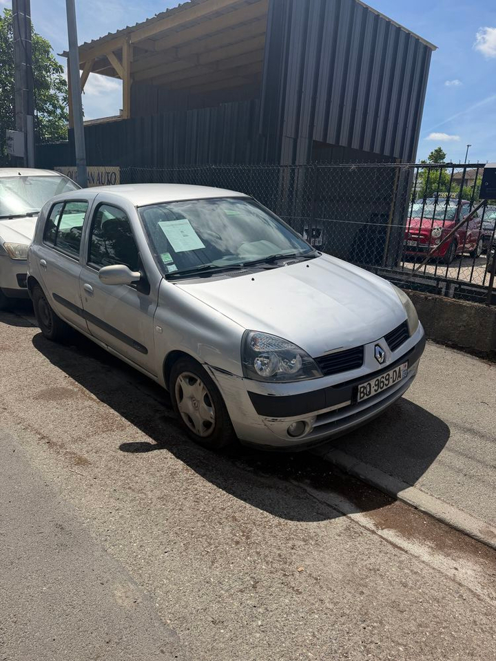 Renault Clio 1.5 dCi 65 Campus occasion - Diesel - 2003 - 203 000 km - 2 390 € - Toulouse (Haute-Garonne) WV177228795 — photo 1