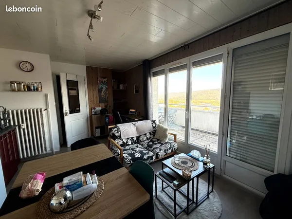 Loue appartement meublé 28m2