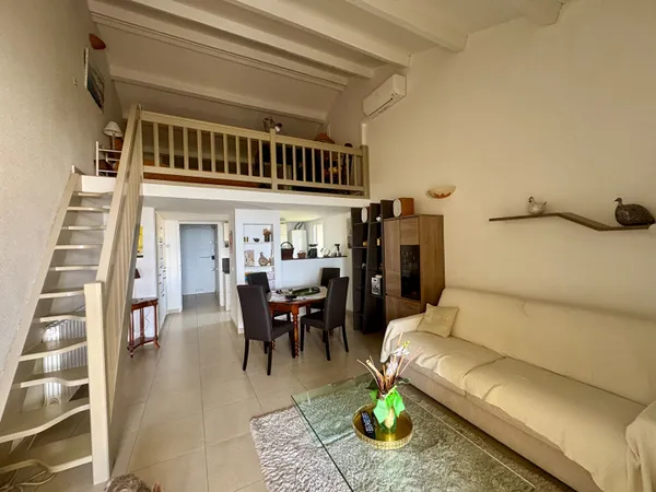 FRONT DE MER Appartement à vendre type T2 de 60 m2 et place de parking privative