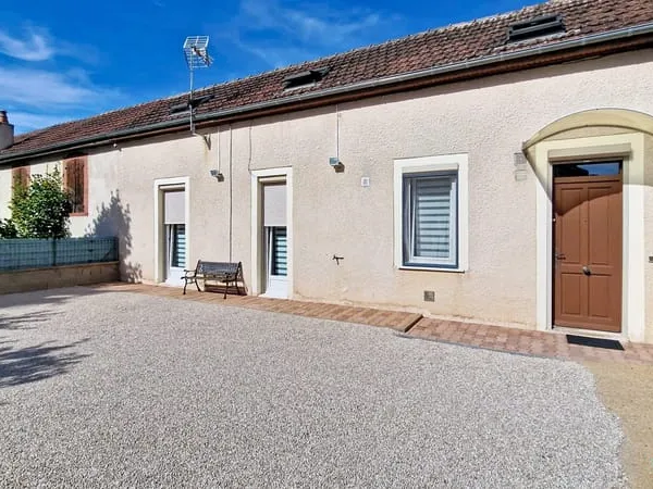 Ensemble immobilier sur terrain constructible de 40 ares