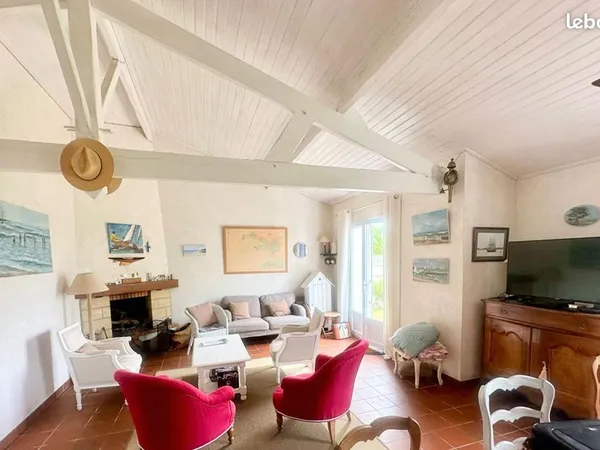 Maison 9 pièces 100 m²
