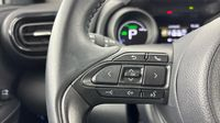 Toyota Yaris 116h Design 5p MY22 — photo 24