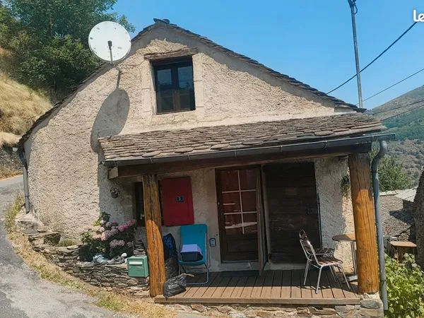 Maison de caractère à Barre des Cévennes, au coeur du Parc Naturel des Cévennes