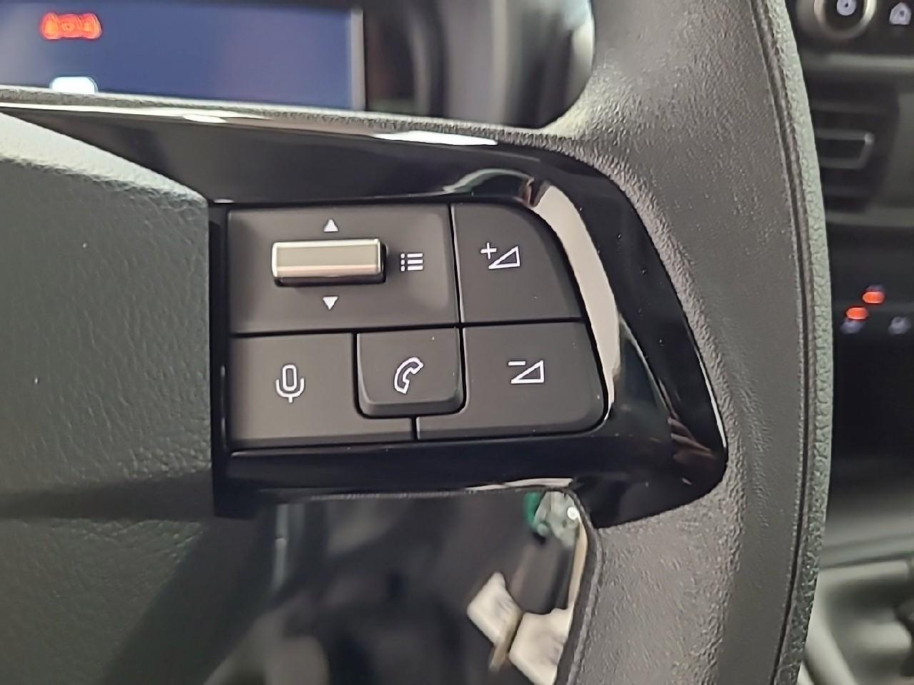 Citroën Berlingo van m diesel 100 ch manuelle — photo 18