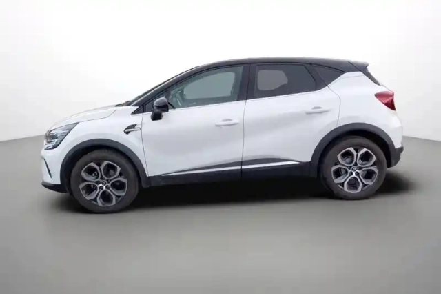 Renault Captur mild hybrid 140 — photo 24