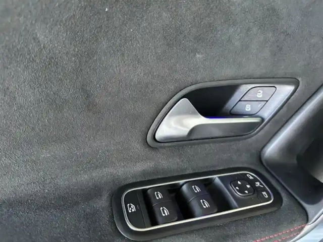 Mercedes Classe A 200 amg line — photo 47