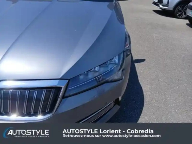 Skoda Superb combi 1.4 tsi phev 218ch business dsg6 — photo 11