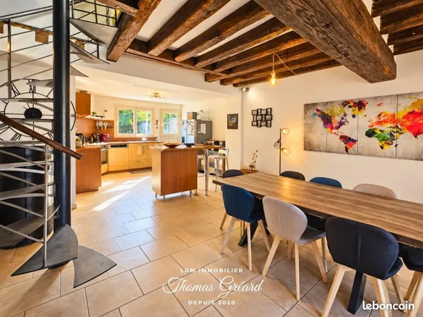 Maison 5 pièces 161 m²