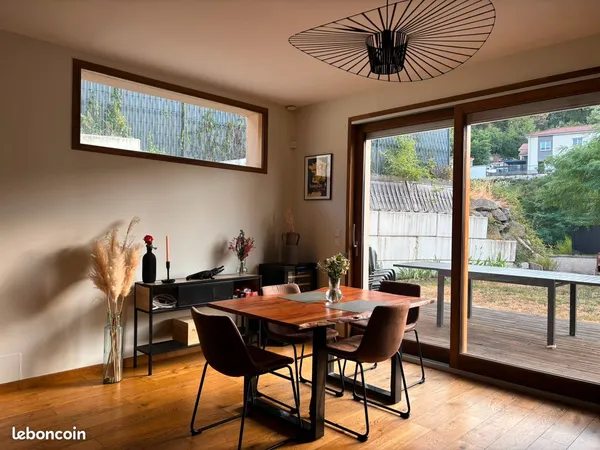 Maison familiale contemporaine de 102 m² - Calme & Proche centre-ville