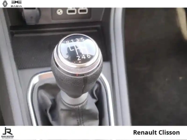Renault Captur tce 90ch techno + full screen — photo 6
