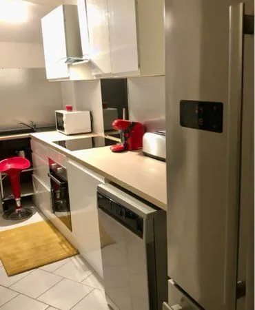 👍Chambre en collocation dans loft 100 m2 Nimes centre