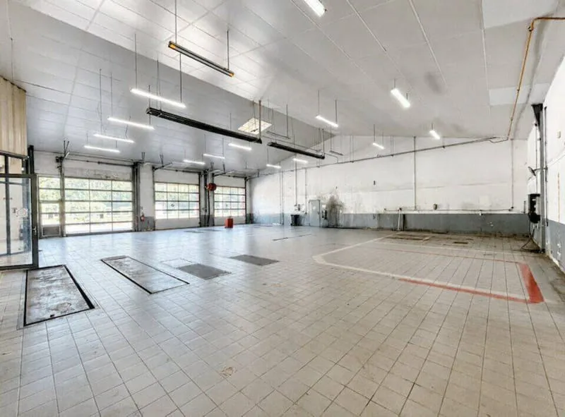 Photo 1