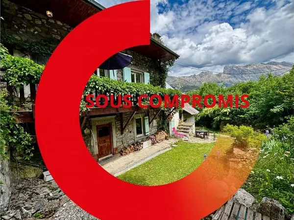 Maison 6 pièces 247 m²