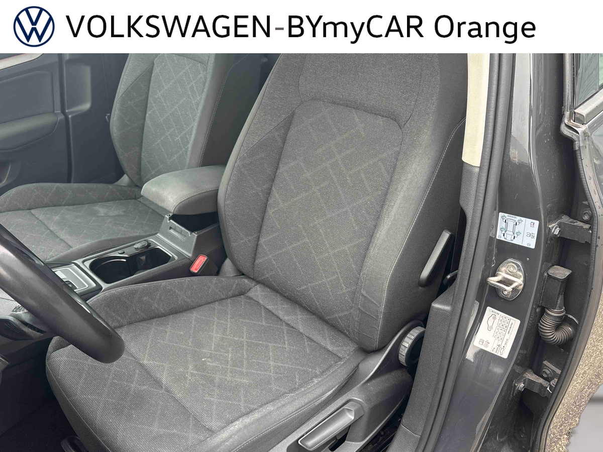 Volkswagen Golf 2.0 TDI SCR 116 DSG7 — photo 23