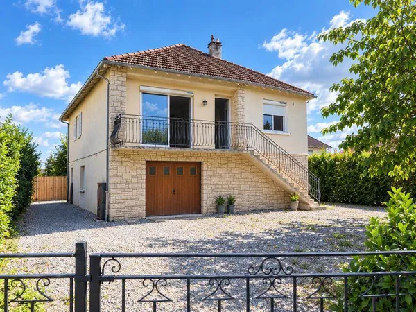 Maison 7 pièces 136 m²
