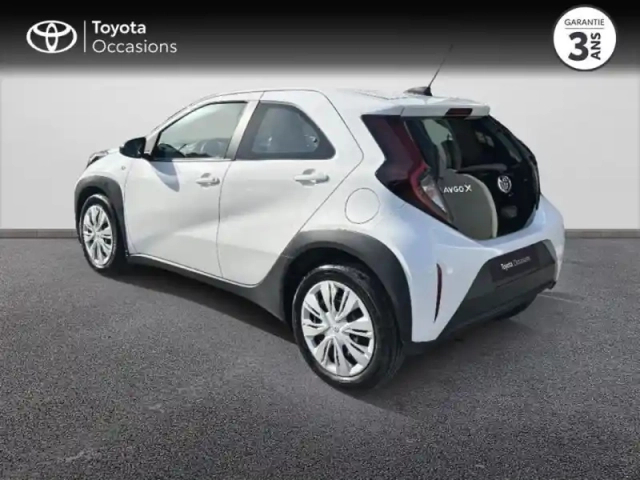 Toyota Aygo X 1.0 vvt-i 72ch dynamic — photo 2