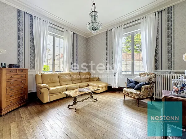 Ensemble immobilier de deux maisons avec jardin à vendre au coeur de Montereau-Fault-Yonne