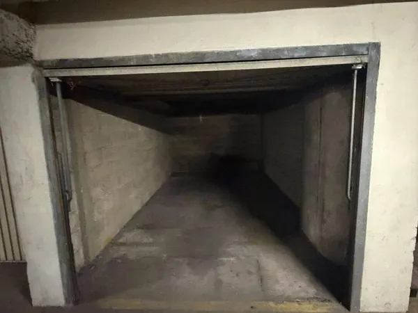 Parking 14 m²