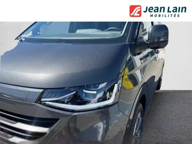 Volkswagen Transporter van l1h1 2.0 tdi 170 bva8 4motion — photo 17