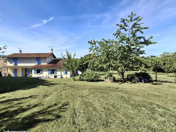 Maison de village 9 pièces 173 m²