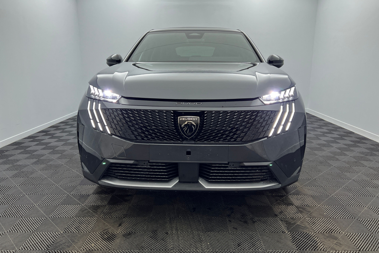 PEUGEOT 3008 Hybrid 145 e-DCS6 — photo 2