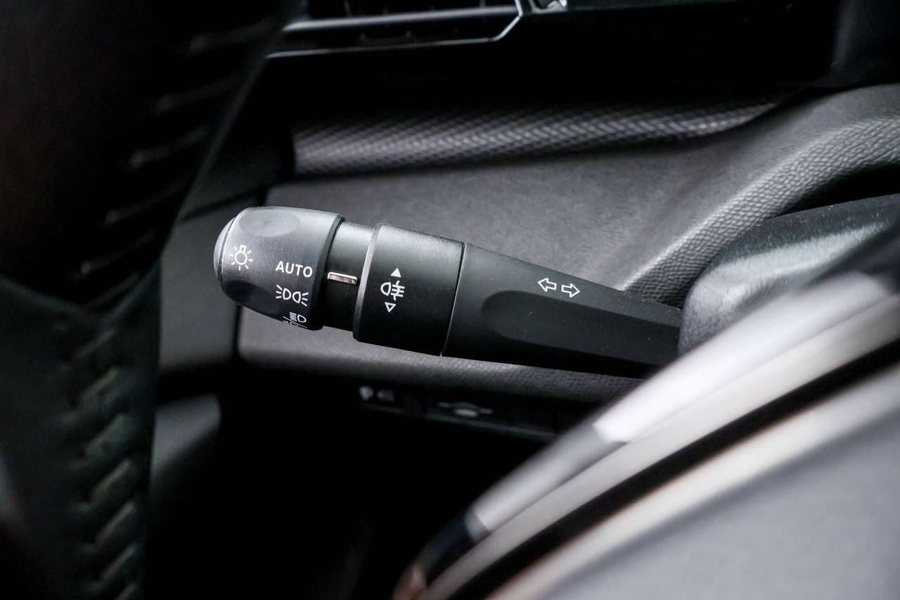 Peugeot 308 SW — photo 21