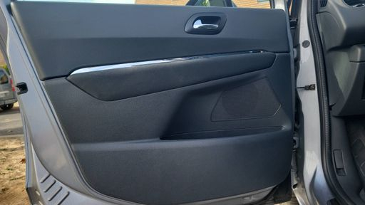 Peugeot 5008 1.6 BlueHDi 120 - Style – 2016 – 142496 km – Diesel – Boîte Manuelle — photo 51