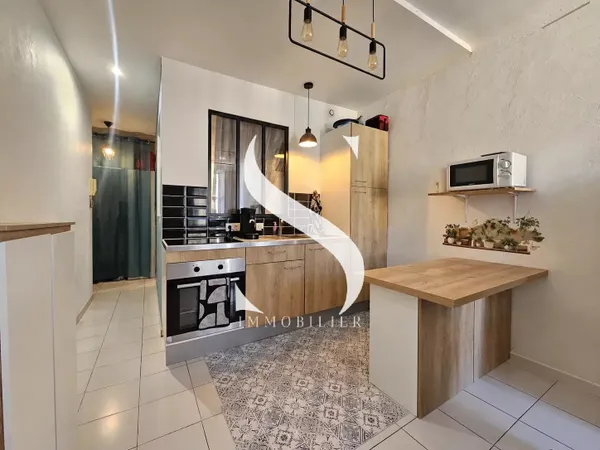Studio meublé 27 m² à louer à l’année – Vallauris