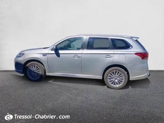 Mitsubishi Outlander 2.4l phev twin motor 4wd instyle — photo 5