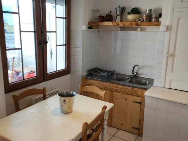 Mercury, t2, 53 m2, meublé, 750 euros